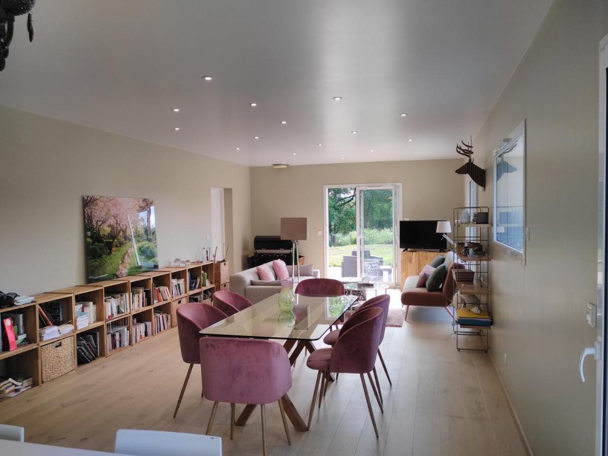 La Villa D A Cote Marigny, Lac De Chalain Mont-Sur-Monnet المظهر الخارجي الصورة
